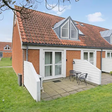 Apartment 2 Bedroom Gorgeous In