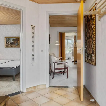 2 Bedroom In Apartamento Lemvig