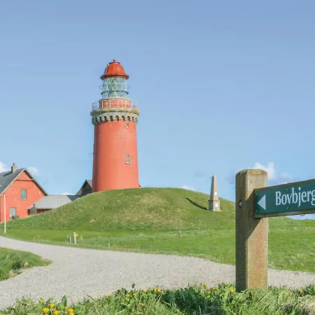 2 Bedroom Gorgeous In *